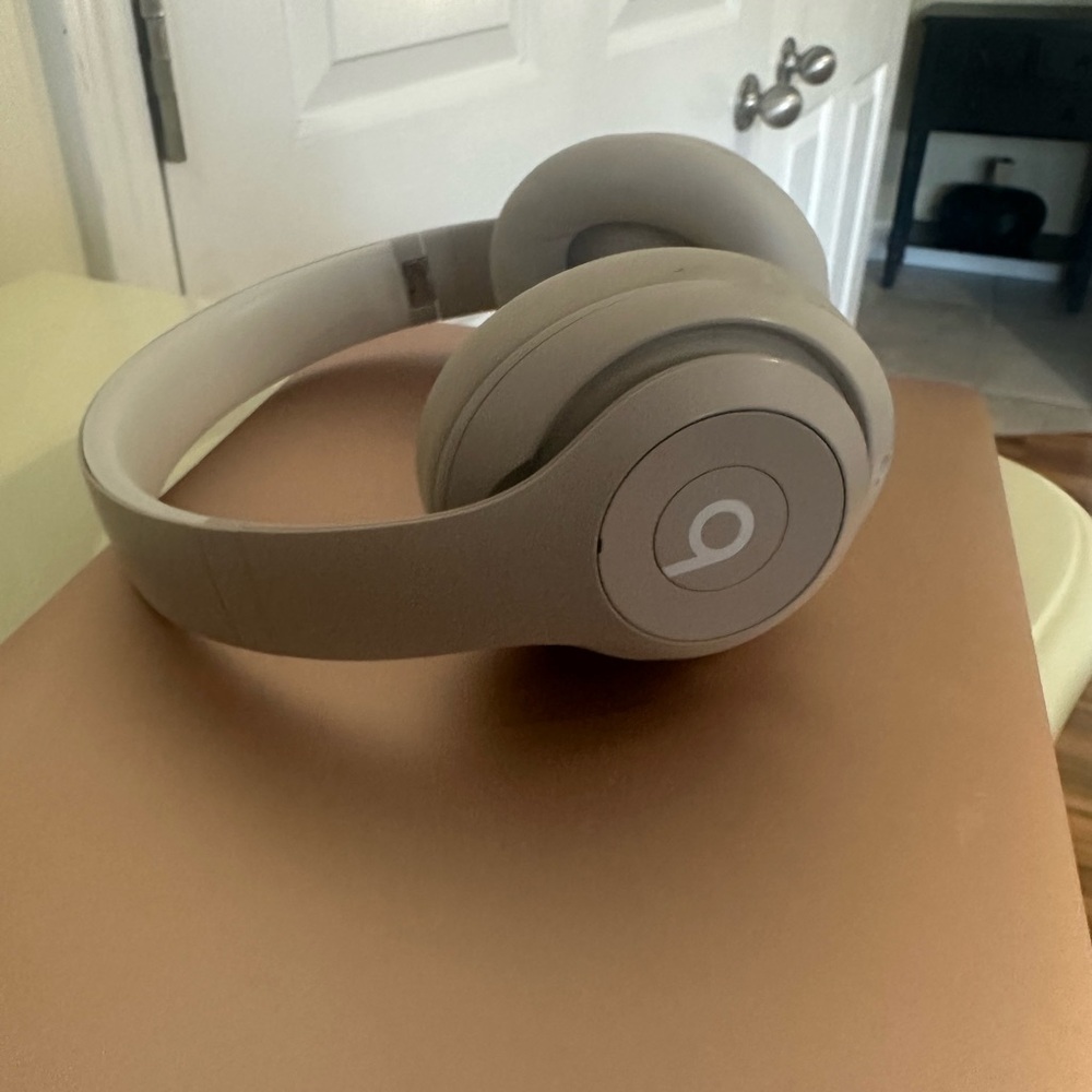 Beats Tan Wireless Headphones